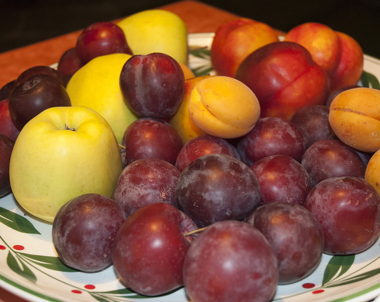 fresh_fruits_platter.JPG
